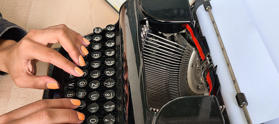 Wir suchen Social Media-affinen Texter (m/w/d)!